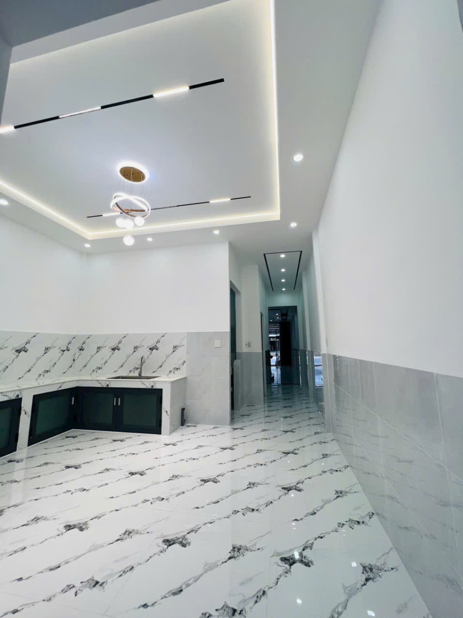 Nhà ngay trung tâm thương mại Phong Điền - Cần Thơ